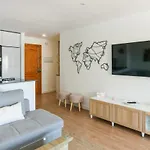 Beach&pool Select דירה